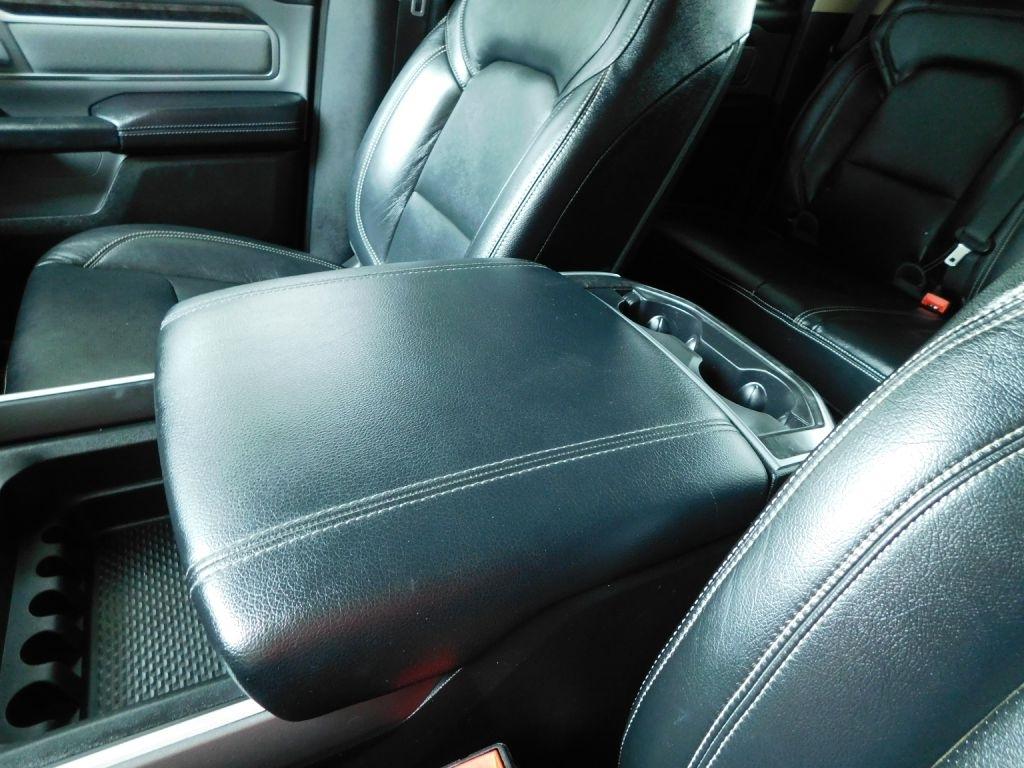 RAM 1500 Big Horn Crew Cab SWB 4WD 2020