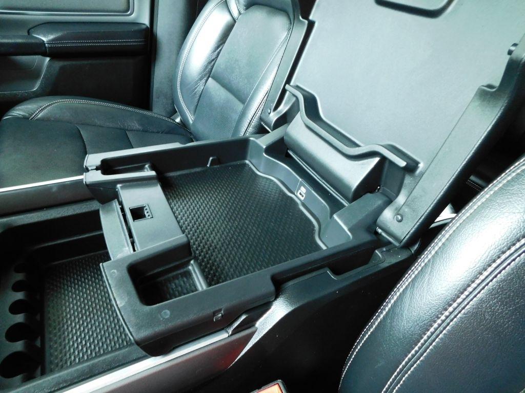 RAM 1500 Big Horn Crew Cab SWB 4WD 2020