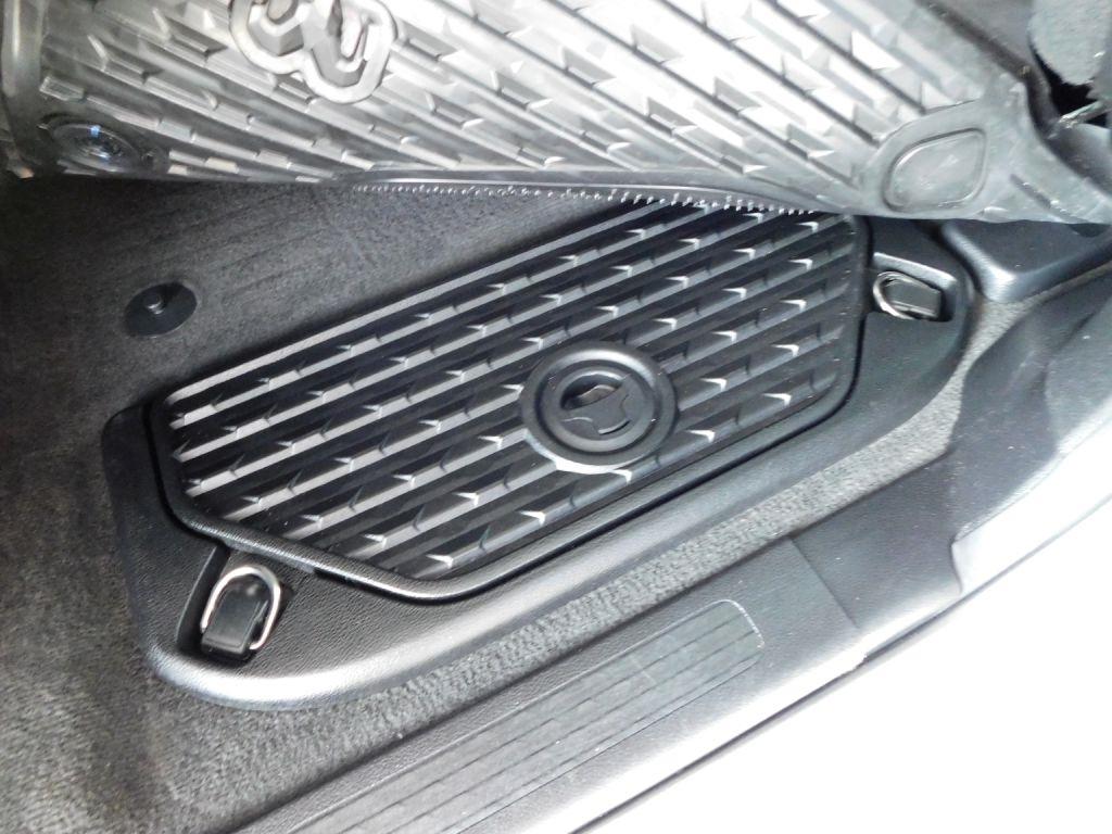 RAM 1500 Big Horn Crew Cab SWB 4WD 2020