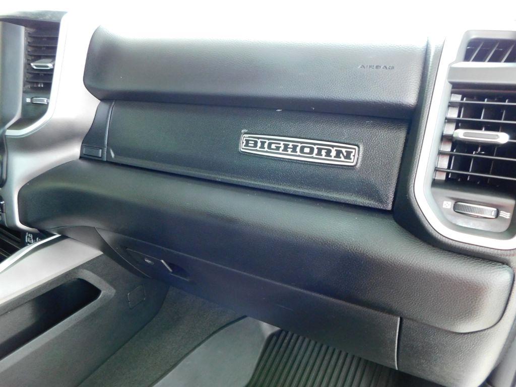 RAM 1500 Big Horn Crew Cab SWB 4WD 2020