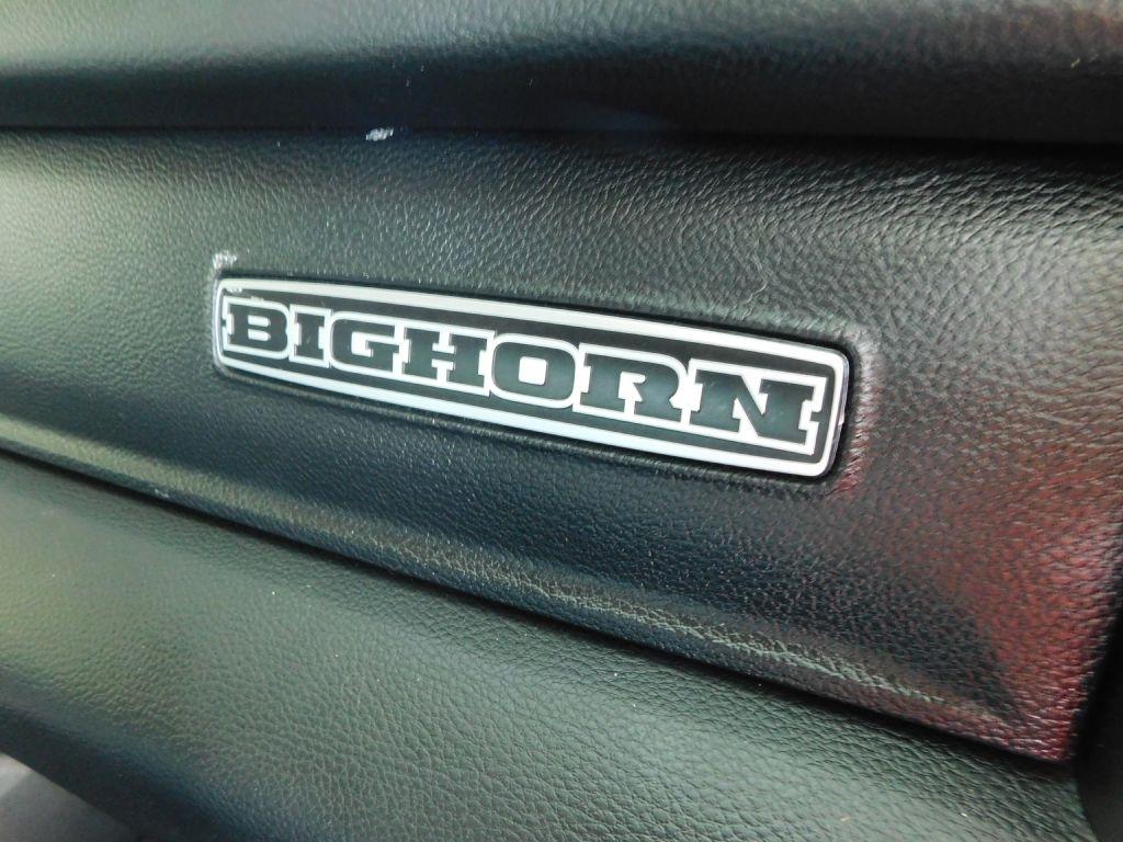 RAM 1500 Big Horn Crew Cab SWB 4WD 2020