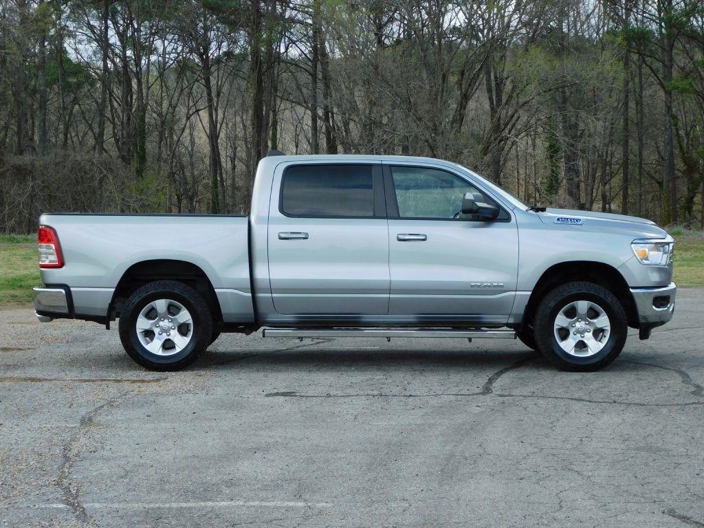 RAM 1500 Big Horn Crew Cab 4WD 2020