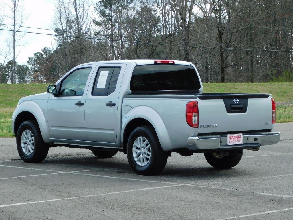 Nissan Frontier SV Crew Cab 2WD 2018