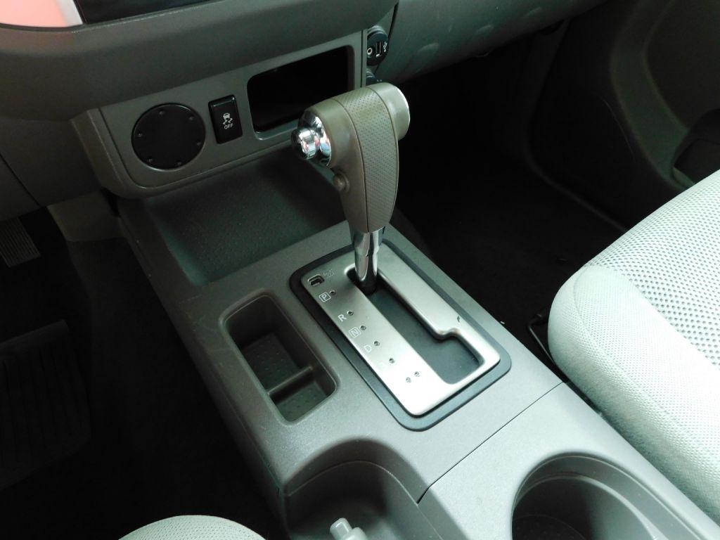 Nissan Frontier SV Crew Cab 2WD 2018