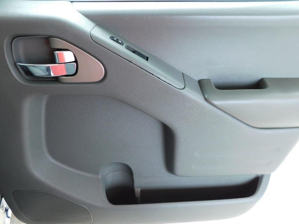 Nissan Frontier SV Crew Cab 2WD 2018