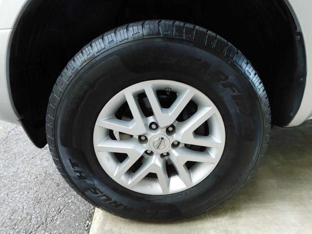 Nissan Frontier SV Crew Cab 2WD 2018