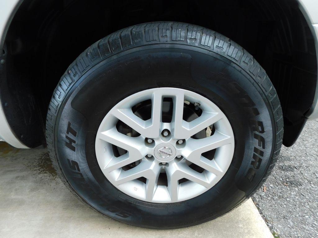 Nissan Frontier SV Crew Cab 2WD 2018