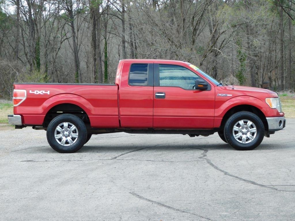 Ford F-150 XLT SuperCab 8-ft. Bed 4WD 2010