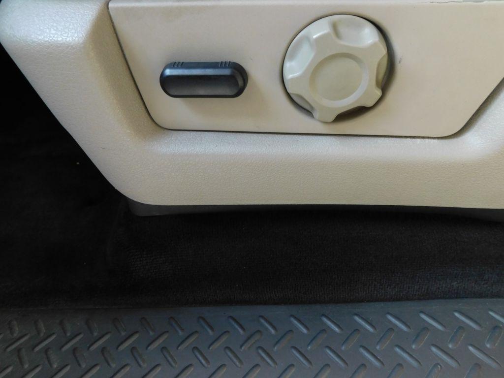 Ford F-150 XLT SuperCab 8-ft. Bed 4WD 2010