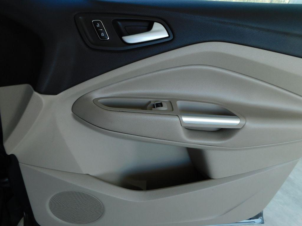 Ford Escape SEL FWD 2013