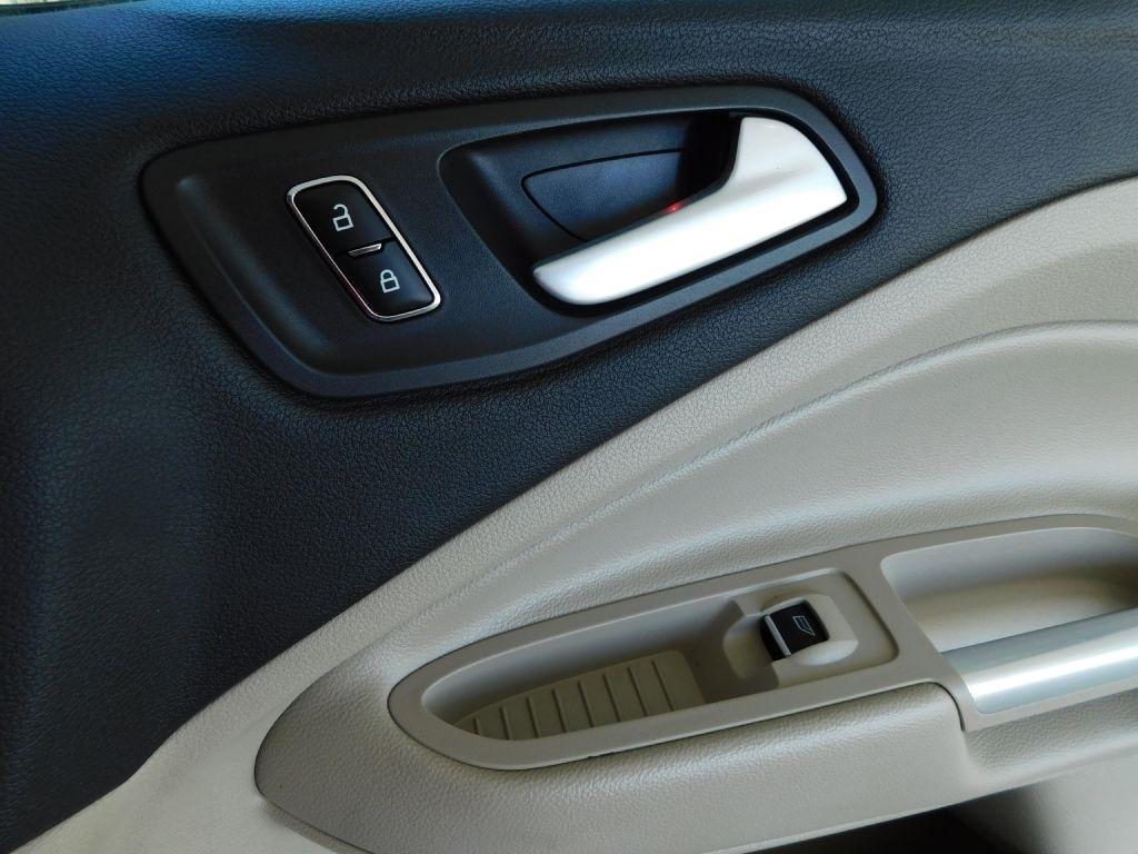 Ford Escape SEL FWD 2013