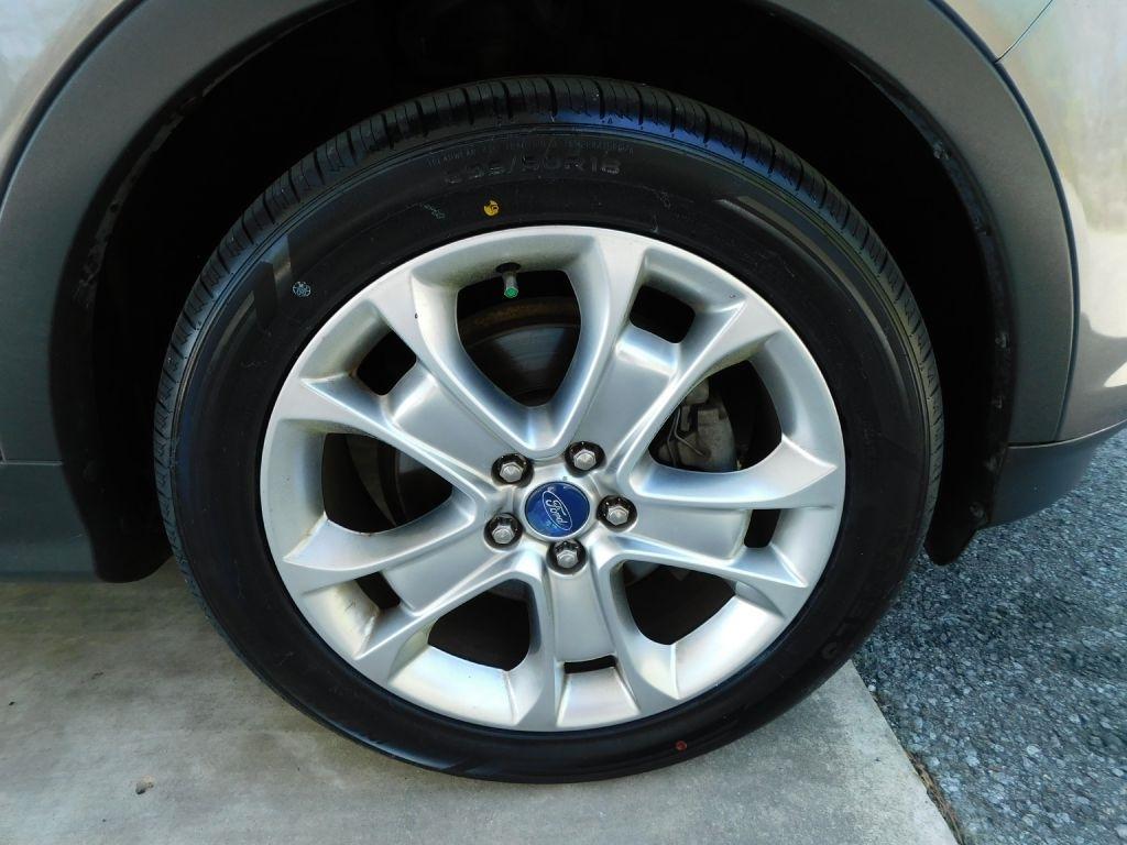 Ford Escape SEL FWD 2013