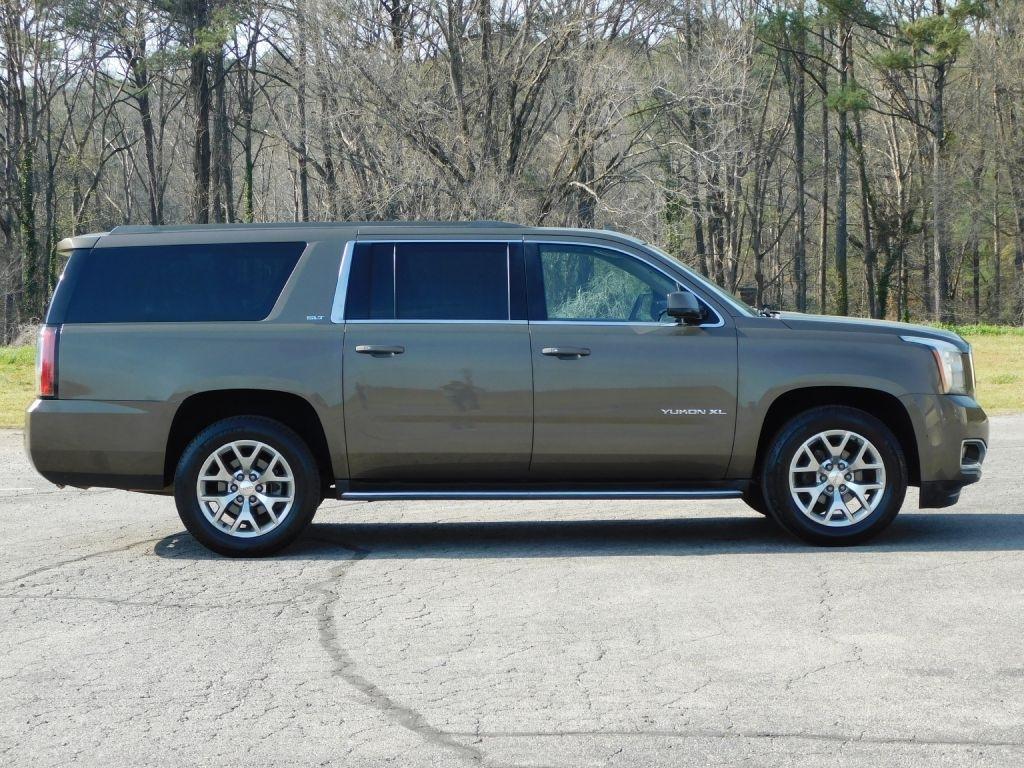 GMC Yukon XL SLT 2WD 2016