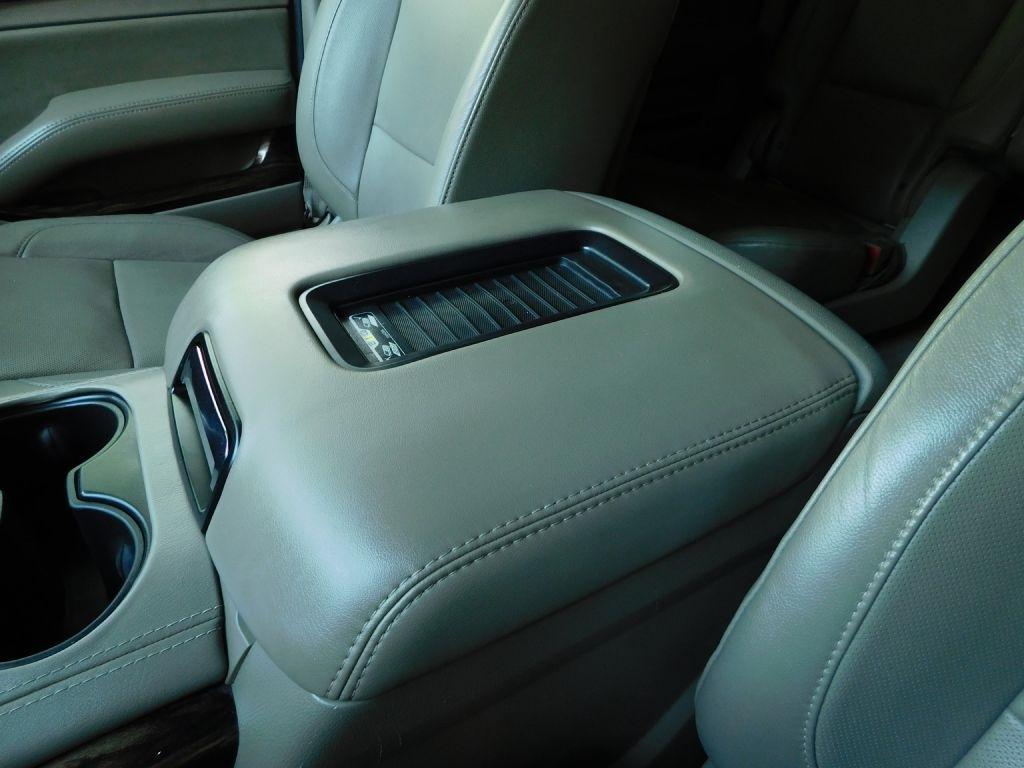 GMC Yukon XL SLT 2WD 2016