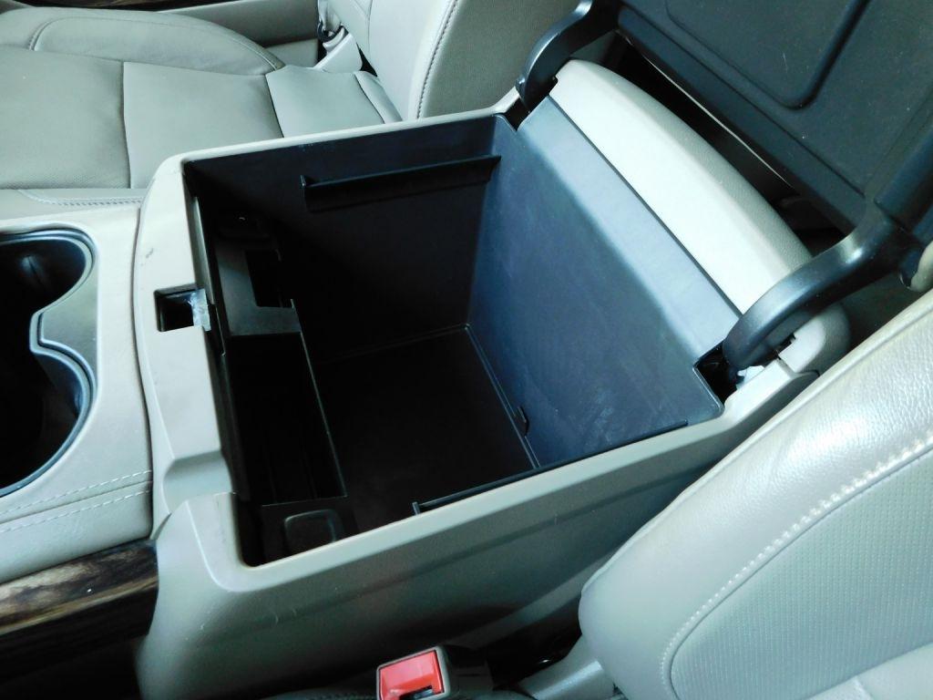 GMC Yukon XL SLT 2WD 2016