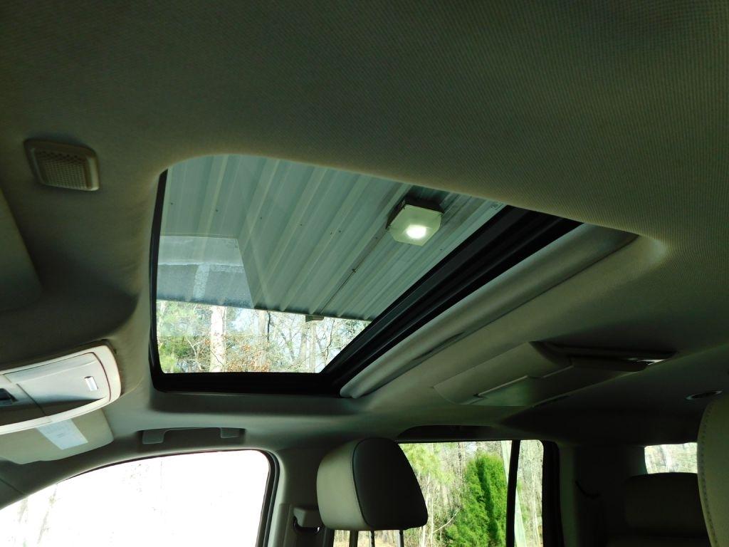 GMC Yukon XL SLT 2WD 2016