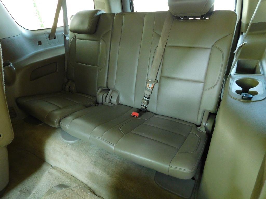 GMC Yukon XL SLT 2WD 2016