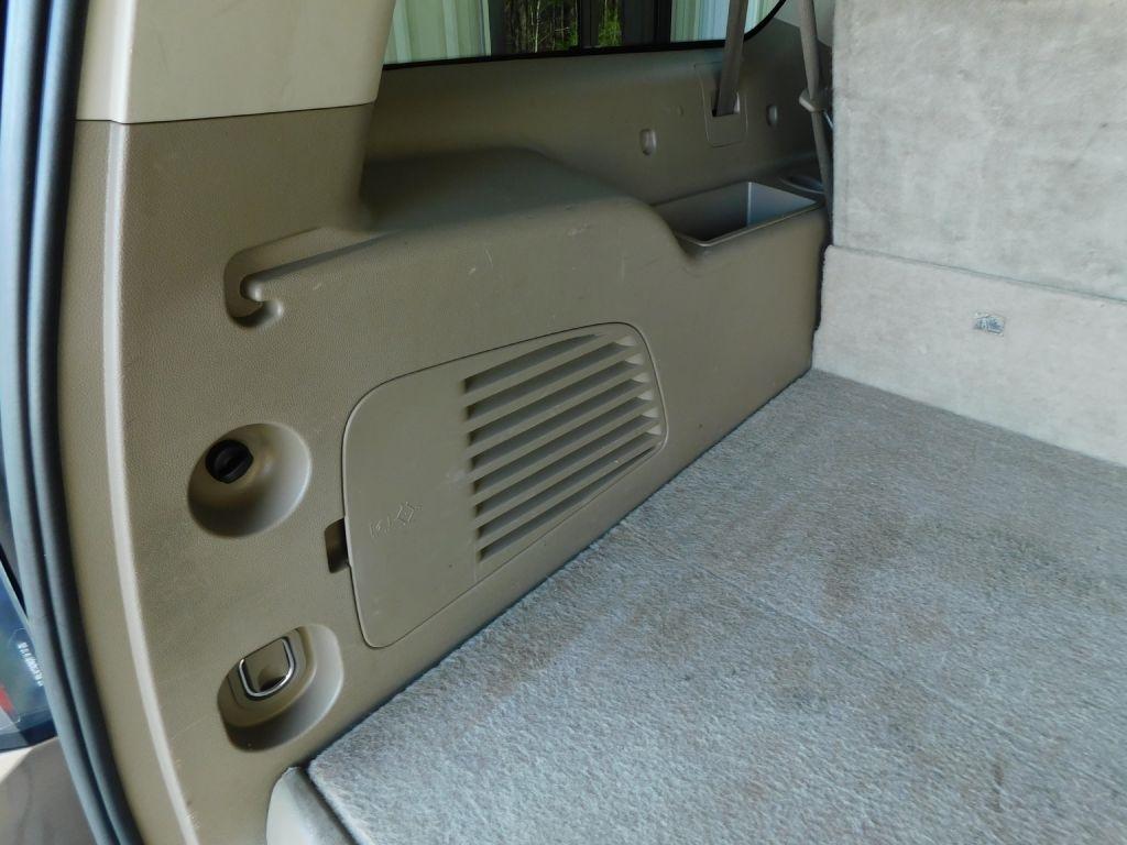 GMC Yukon XL SLT 2WD 2016