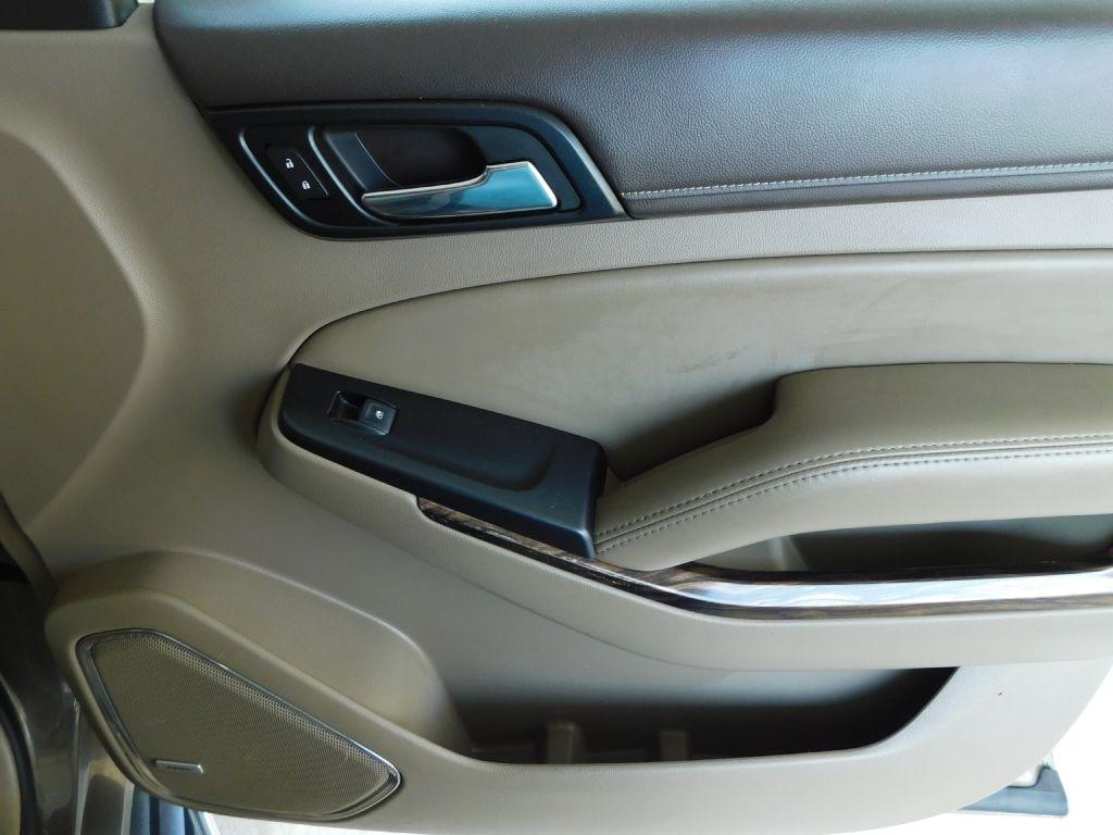 GMC Yukon XL SLT 2WD 2016