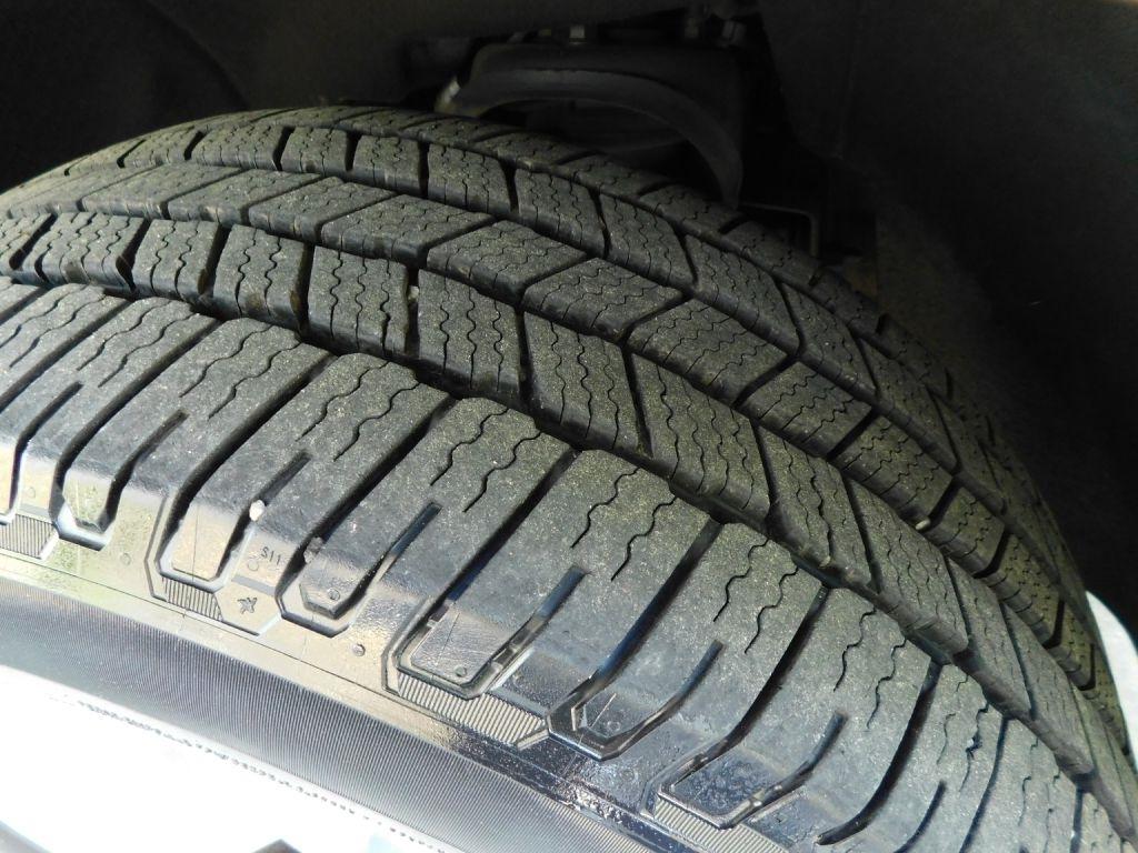 GMC Yukon XL SLT 2WD 2016