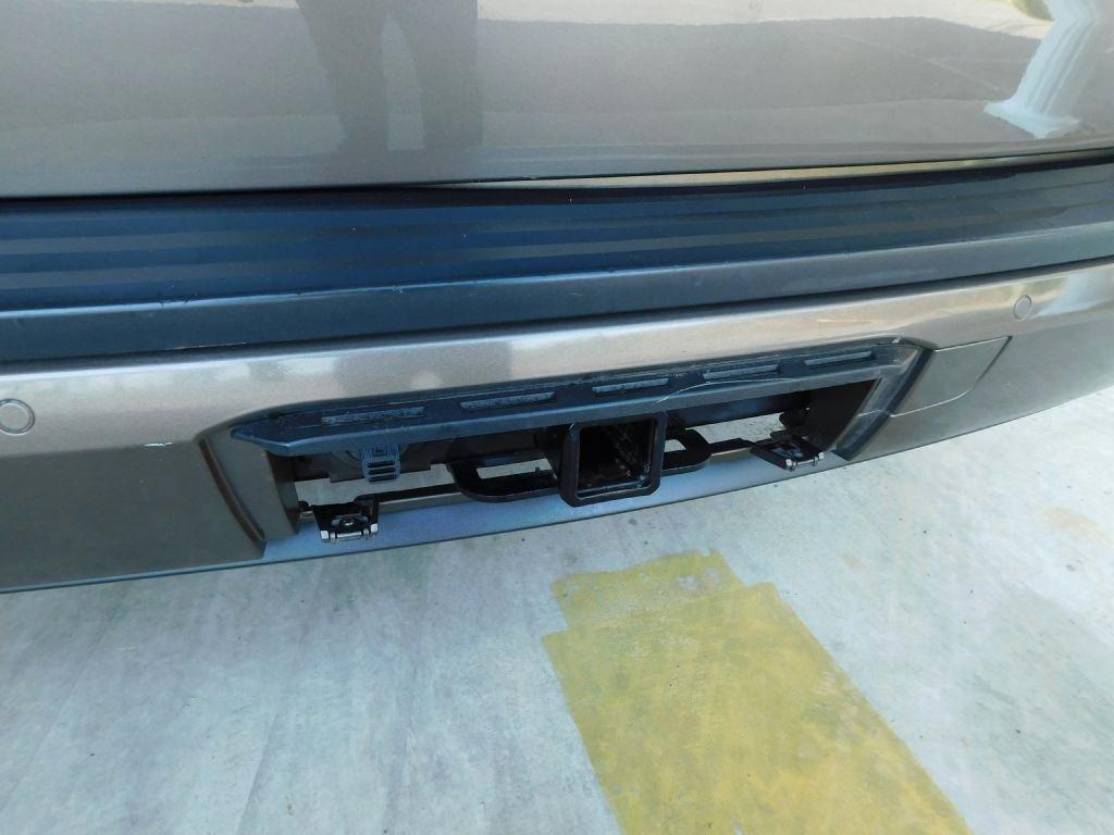 GMC Yukon XL SLT 2WD 2016