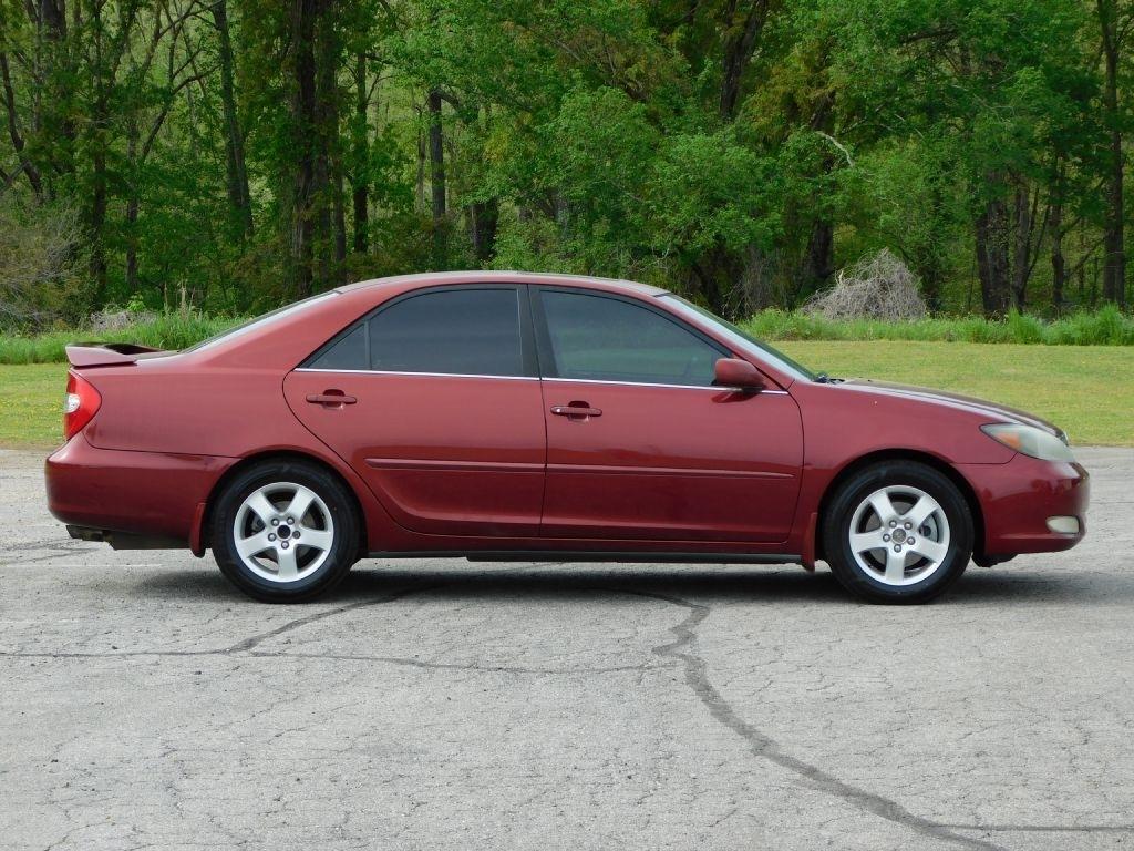 Toyota Camry LE 2002