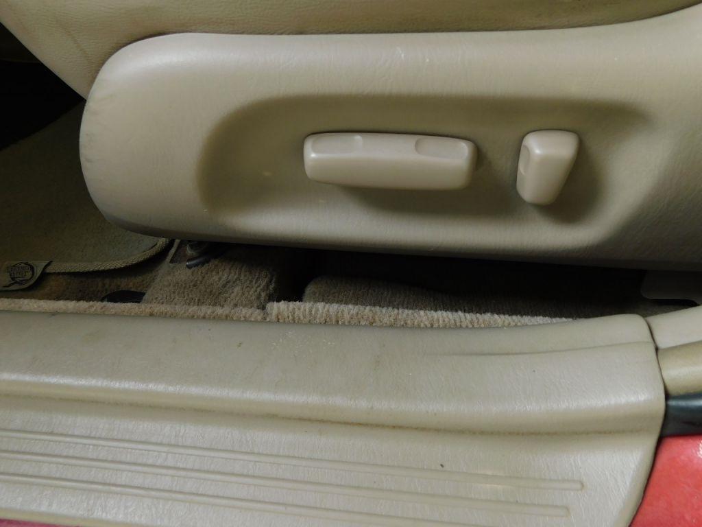 Toyota Camry LE 2002