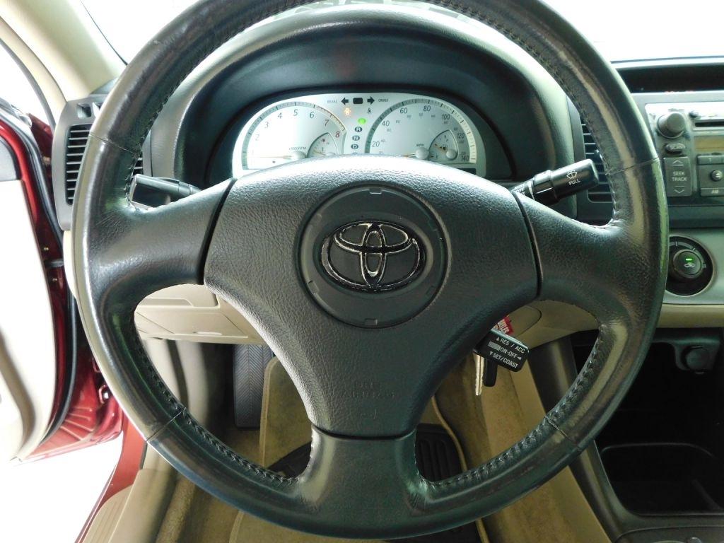 Toyota Camry LE 2002
