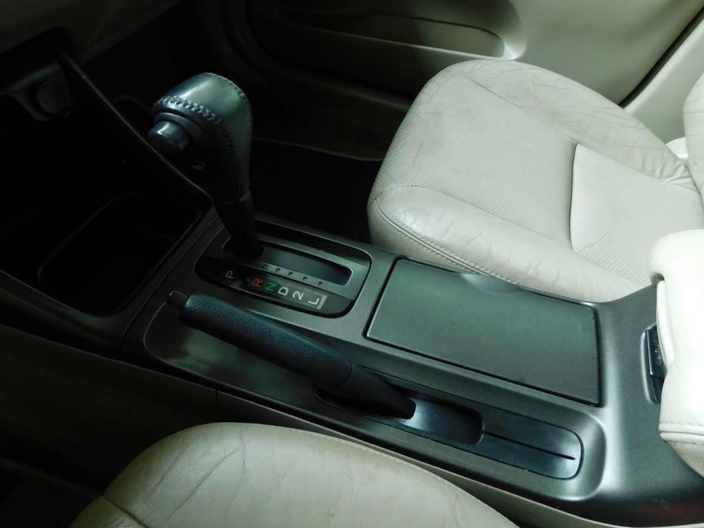 Toyota Camry LE 2002