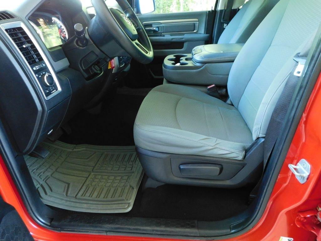 RAM 1500 SLT Quad Cab 4WD 2014