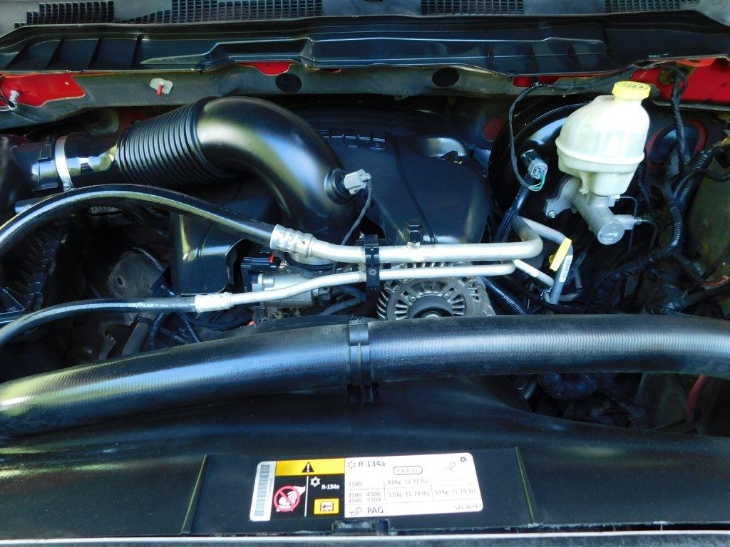 RAM 1500 SLT Quad Cab 4WD 2014