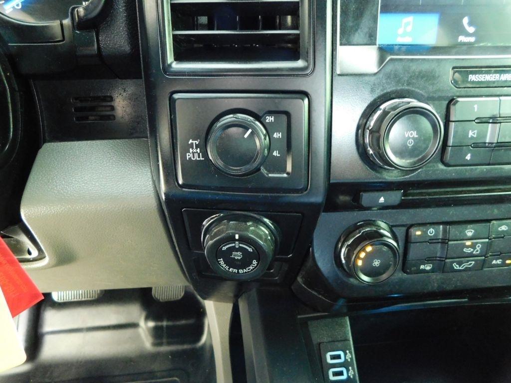 Ford F-150 XL SuperCrew 6.5-ft. Bed 4WD 2017