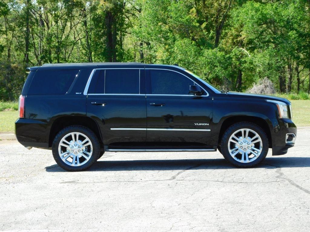 GMC Yukon SLT 4WD 2017
