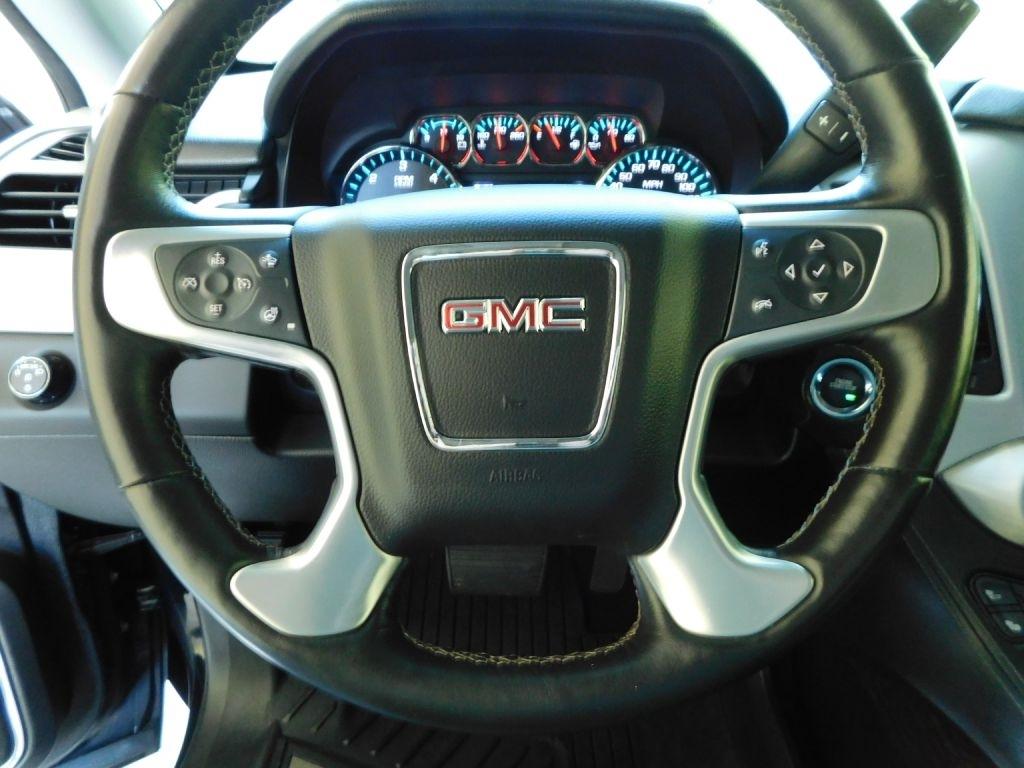 GMC Yukon SLT 4WD 2017