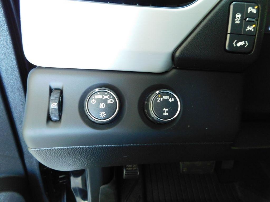 GMC Yukon SLT 4WD 2017