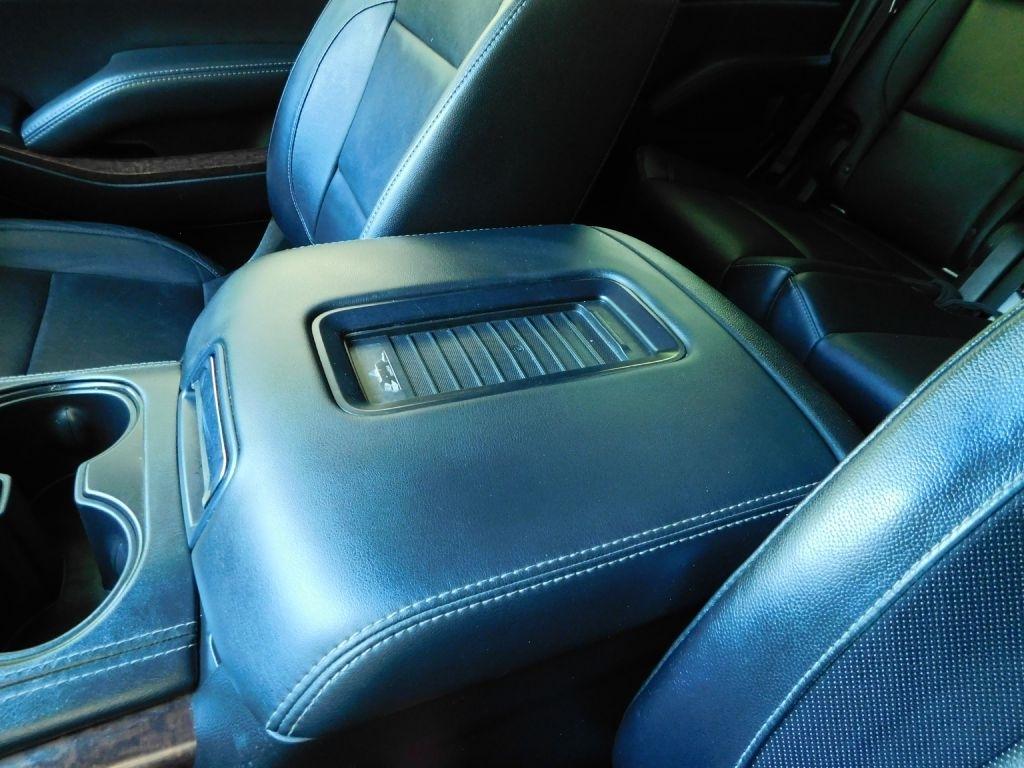 GMC Yukon SLT 4WD 2017