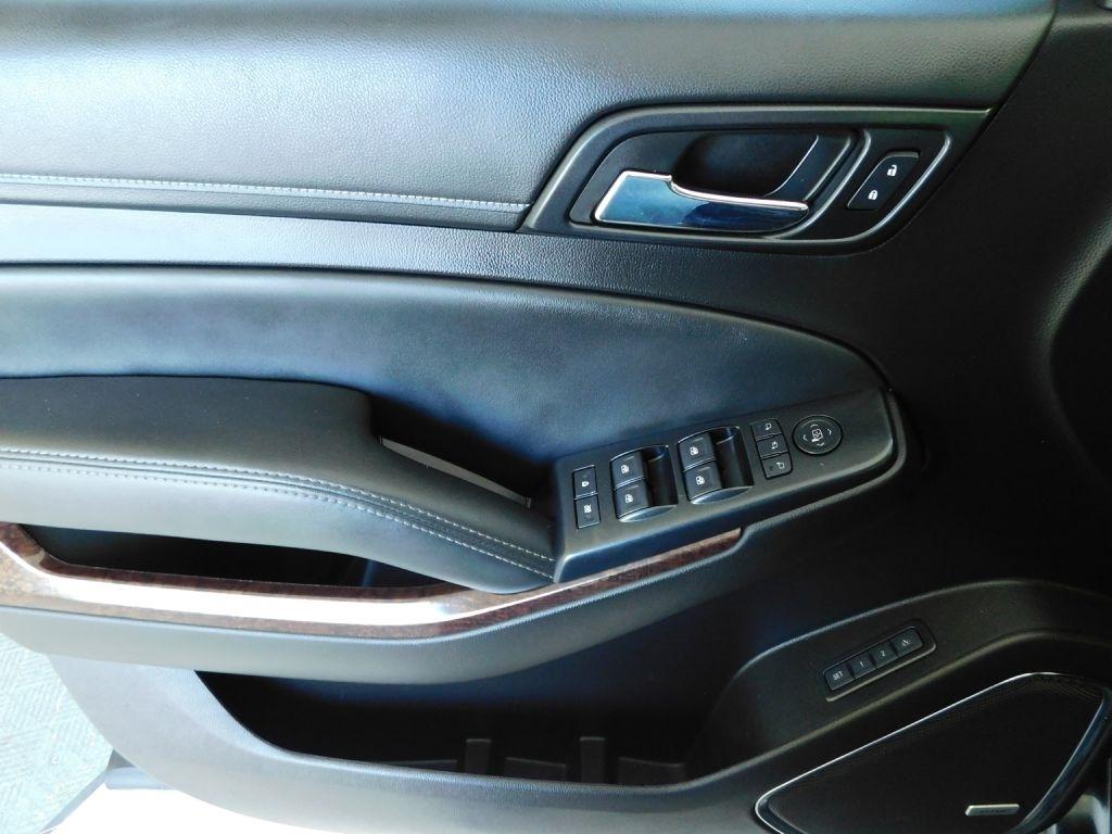 GMC Yukon SLT 4WD 2017