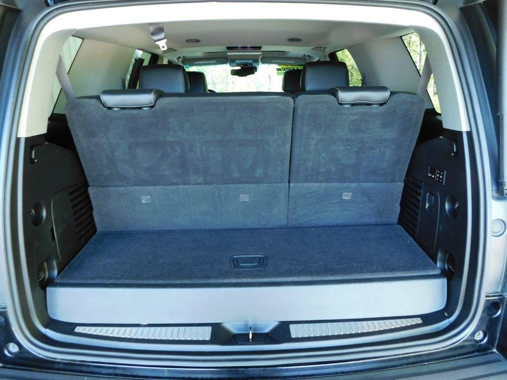 GMC Yukon SLT 4WD 2017