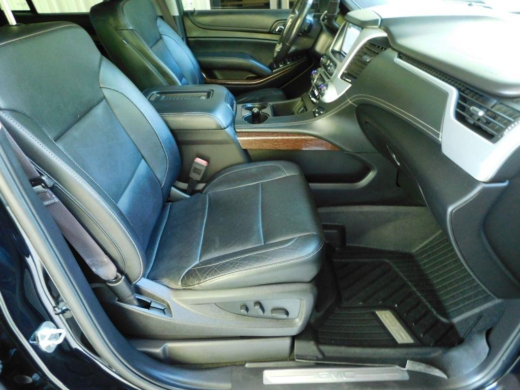 GMC Yukon SLT 4WD 2017