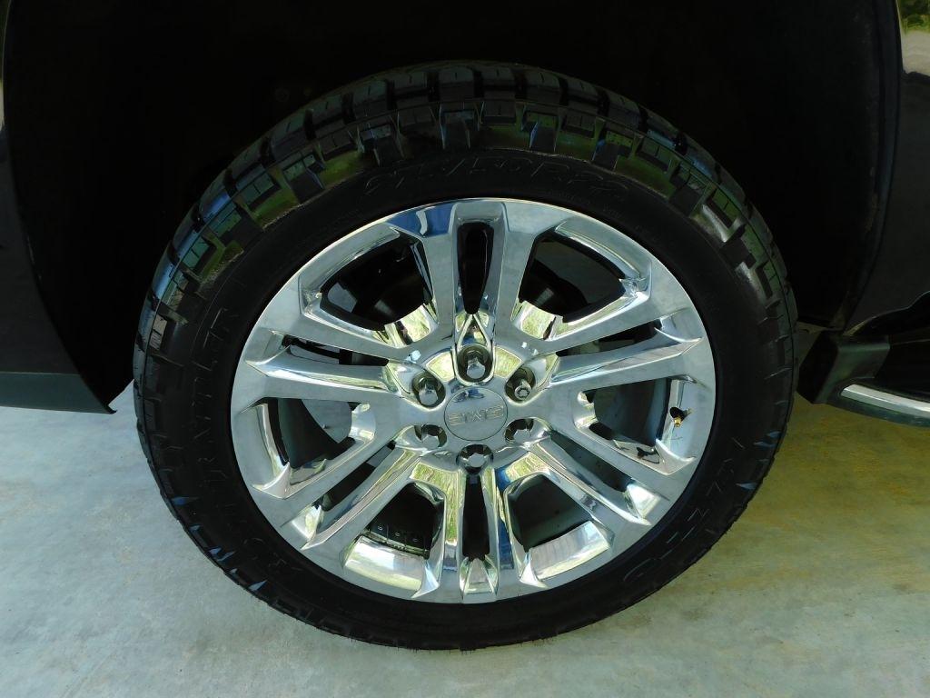 GMC Yukon SLT 4WD 2017