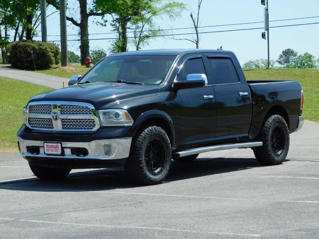 RAM 1500 Laramie Crew Cab SWB 4WD 2016