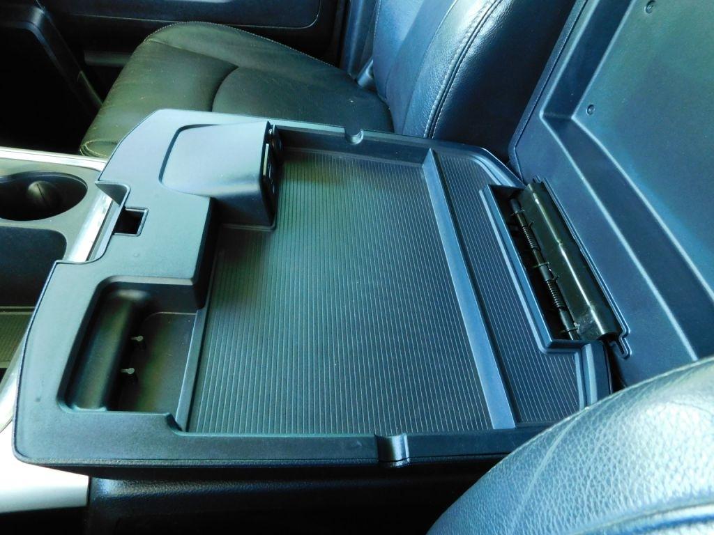 RAM 1500 Laramie Crew Cab SWB 4WD 2016