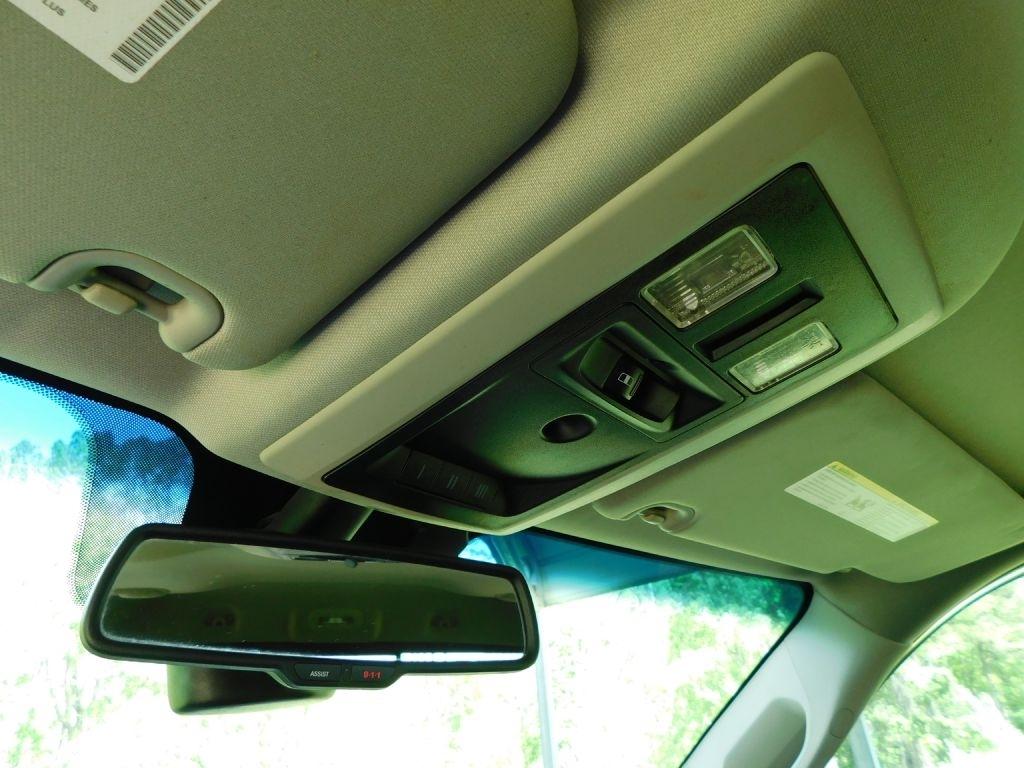 RAM 1500 Laramie Crew Cab SWB 4WD 2016