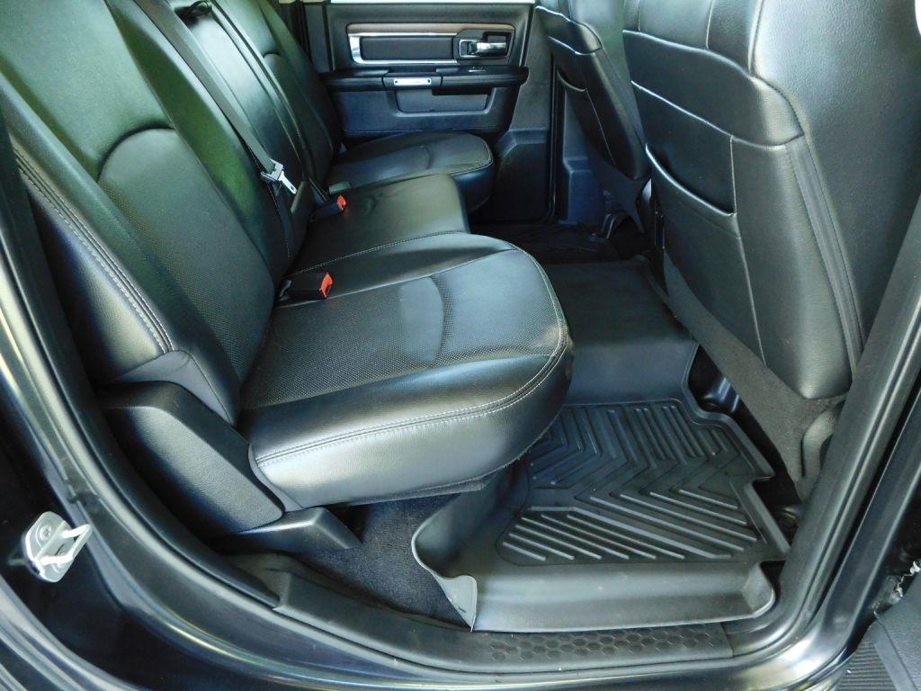 RAM 1500 Laramie Crew Cab SWB 4WD 2016