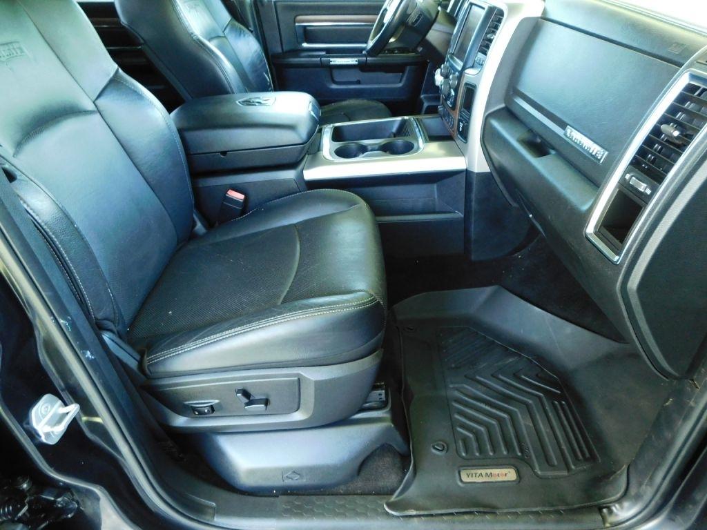 RAM 1500 Laramie Crew Cab SWB 4WD 2016