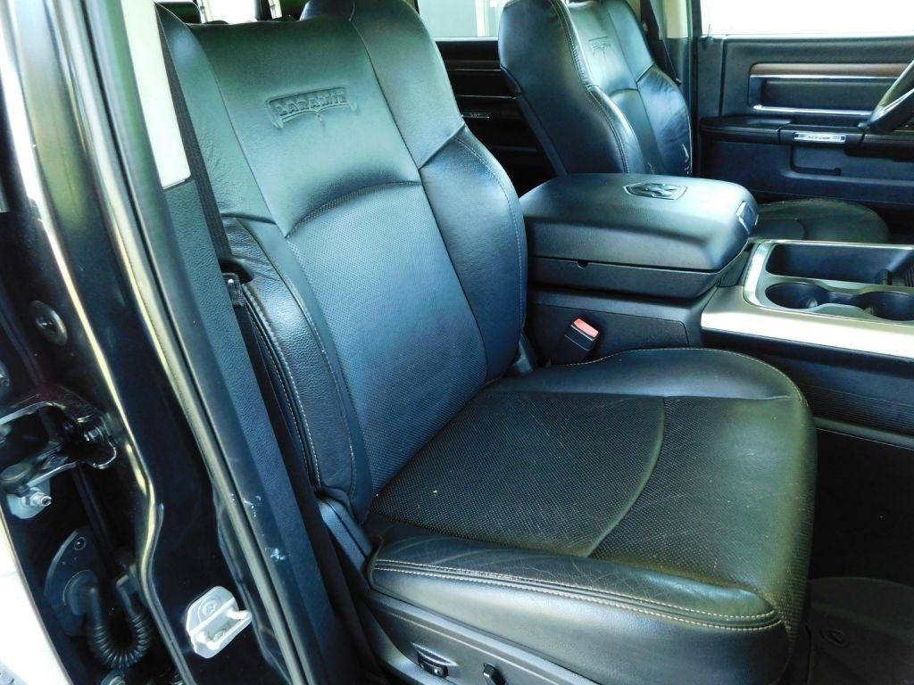 RAM 1500 Laramie Crew Cab SWB 4WD 2016