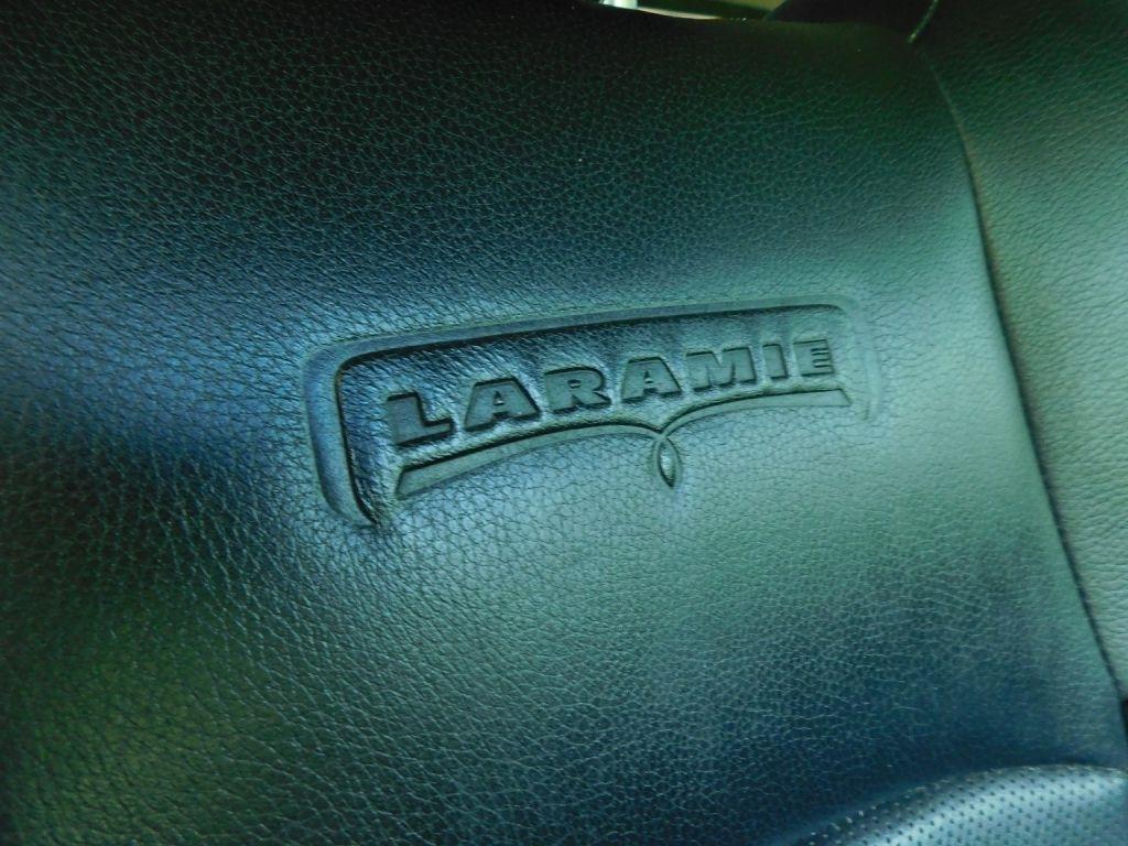 RAM 1500 Laramie Crew Cab SWB 4WD 2016