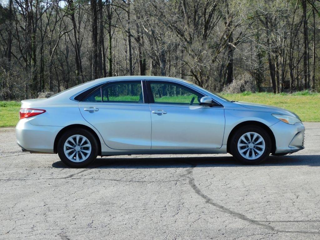 Toyota Camry LE 2016