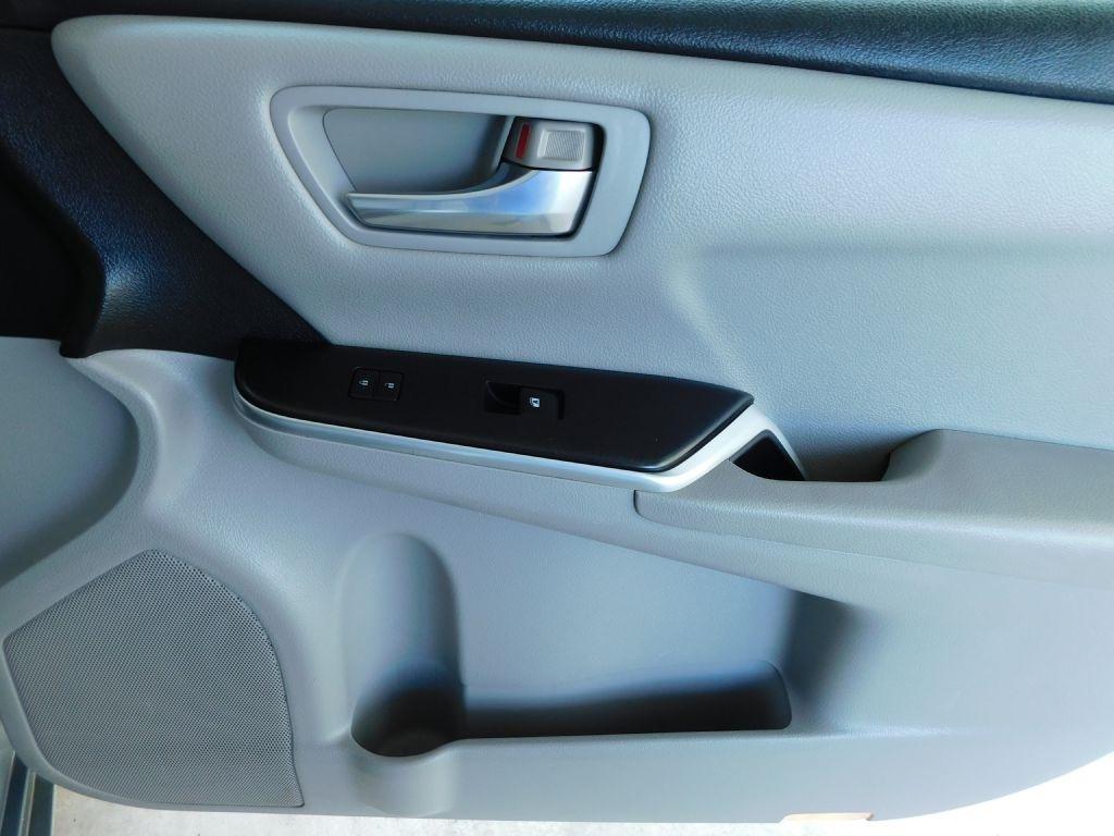 Toyota Camry LE 2016