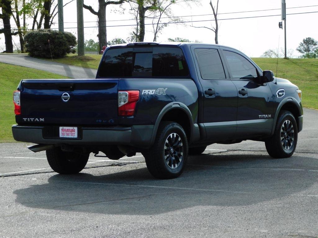 Nissan Titan PRO-4X Crew Cab 4WD 2017